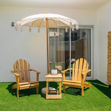 Coral Boutique Bed & Breakfast 3*