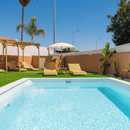 Coral Boutique Bed and breakfast 3*