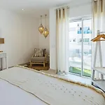 Coral Boutique