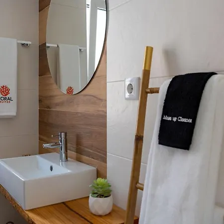 Coral Boutique ベッド・アンド・ブレックファスト