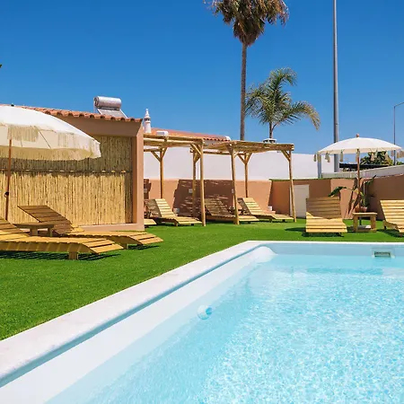 ベッド・アンド・ブレックファスト Coral Boutique