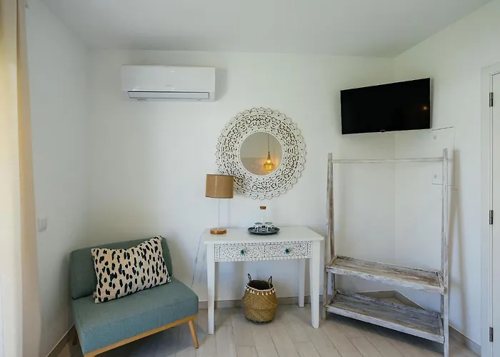 Coral Boutique Bed and breakfast 3*