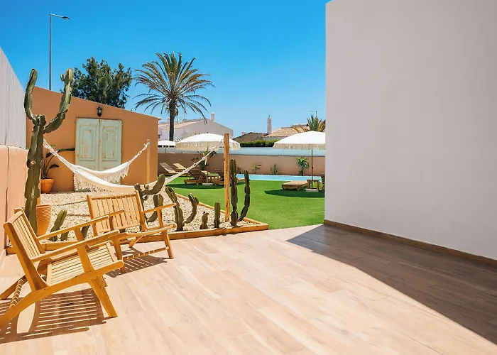 Coral Boutique Bed and breakfast 3*