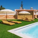 Coral Boutique 3*